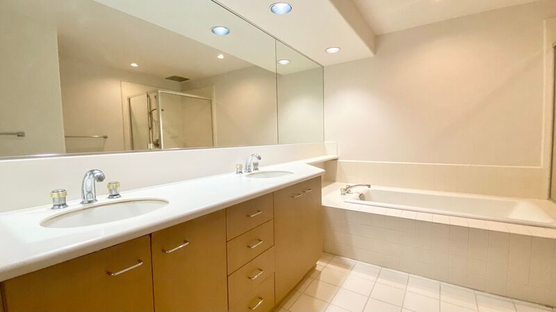 Spacious 2 Bedroom, 2 Bath, with 2 Parking Stalls - Kalele Kai in Hawaii Kai property image