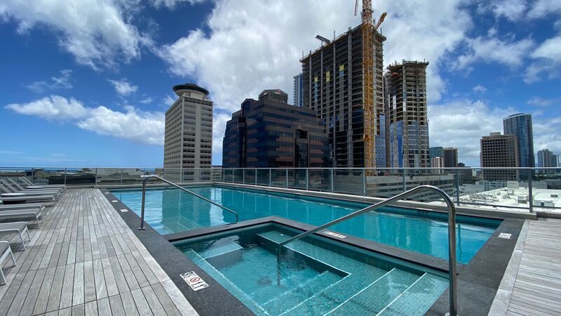 HIGH FLOOR 1 BED/1 BATH IN AZURE ALA MOANA! property image