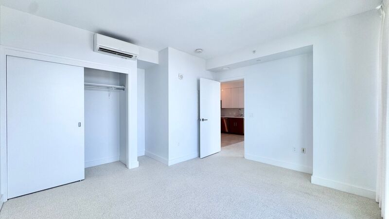 HIGH FLOOR 1 BED/1 BATH IN AZURE ALA MOANA! property image