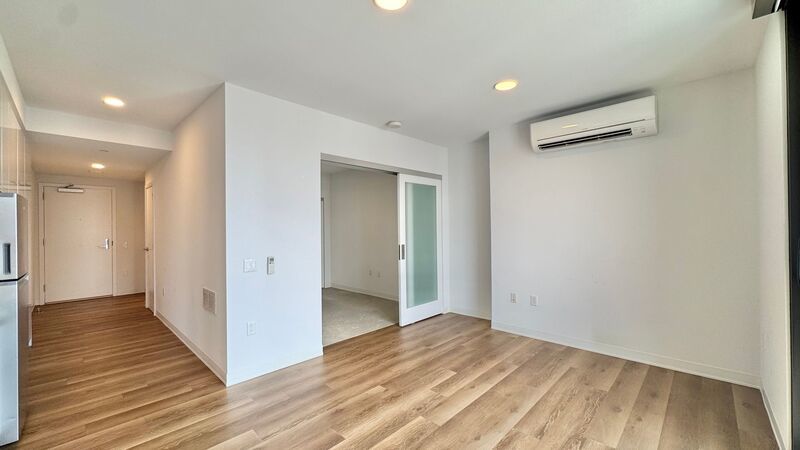 Ocean Views! 1 BED 1 BATH with 1 ASSIGNED STALL in AALII - WARD VILLAGE! property image