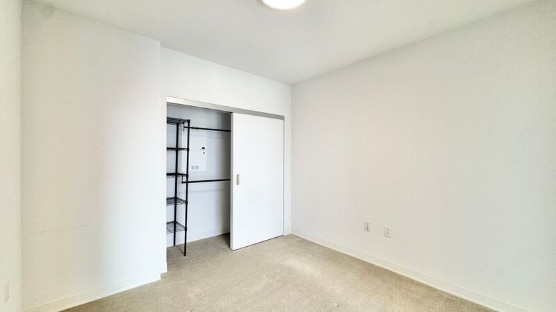 Ocean Views! 1 BED 1 BATH with 1 ASSIGNED STALL in AALII - WARD VILLAGE! property image