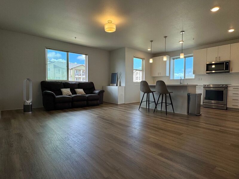 3 Bedroom Corner Unit Available in Hoopili! property image