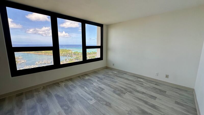 Available NOW - Highly Desired 2 BED 2 BATH Near Ala Moana property image
