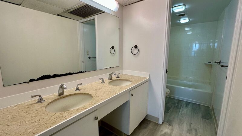 Available NOW - Highly Desired 2 BED 2 BATH Near Ala Moana property image