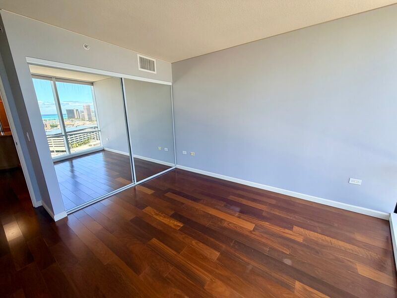 Luxury Living at Moana Pacific 2 Bedroom with a Den, 2 Bathroom, 2 Parking Available NOW property image