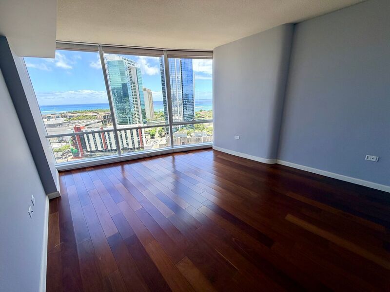 Luxury Living at Moana Pacific 2 Bedroom with a Den, 2 Bathroom, 2 Parking Available NOW property image