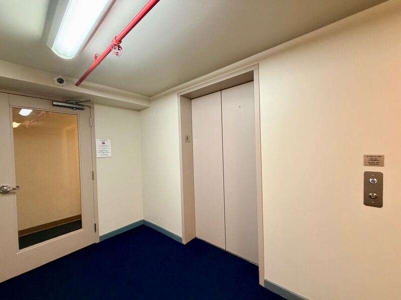 Luxury Living at Moana Pacific 2 Bedroom with a Den, 2 Bathroom, 2 Parking Available NOW property image