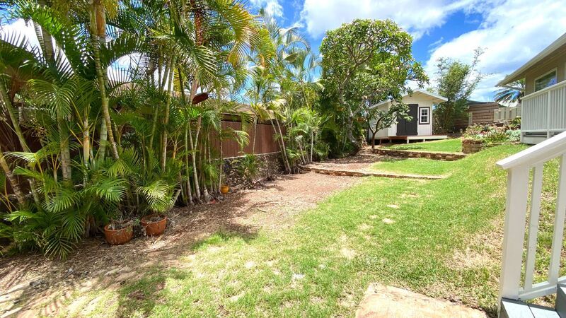 3 BED 2 BATH HOME w/ PV!!! (LOW Electricity Fees) - UPPER MAKAKILO! property image