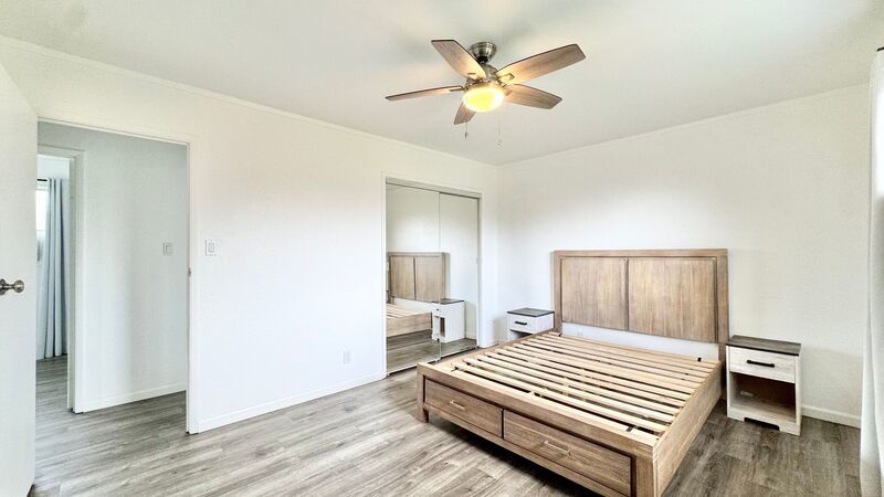 UPDATED 3 BEDROOM TOWNHOME UNIT WITH 2 PARKING STALLS property image