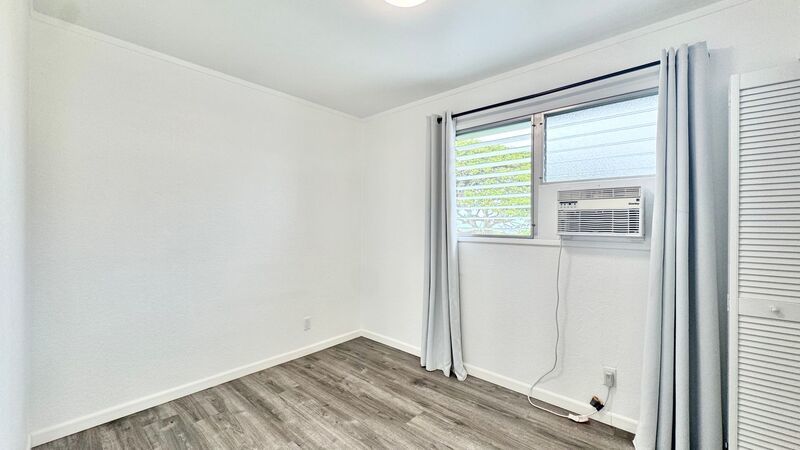 UPDATED 3 BEDROOM TOWNHOME UNIT WITH 2 PARKING STALLS property image