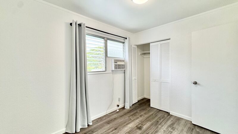 UPDATED 3 BEDROOM TOWNHOME UNIT WITH 2 PARKING STALLS property image