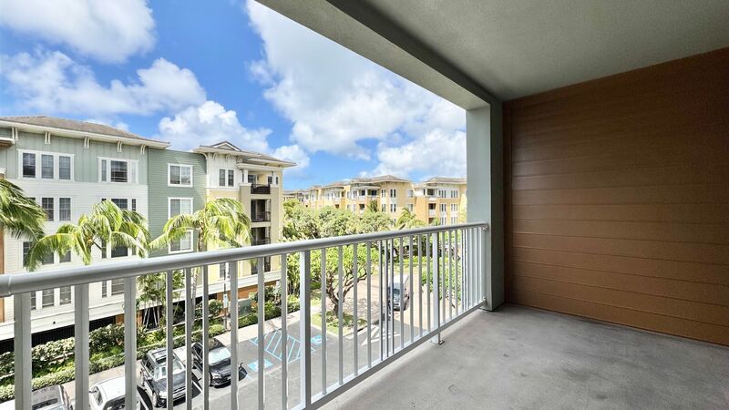 RARELY AVAILABLE 2 BD/2BA CONDO UNIT WITH 2 PARKING STALLS - COLONY AT THE PENINSULA property image