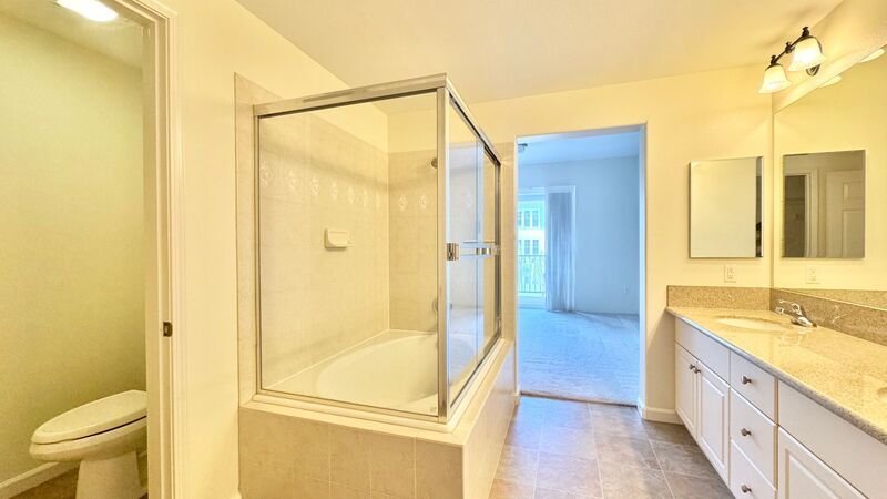 RARELY AVAILABLE 2 BD/2BA CONDO UNIT WITH 2 PARKING STALLS - COLONY AT THE PENINSULA property image