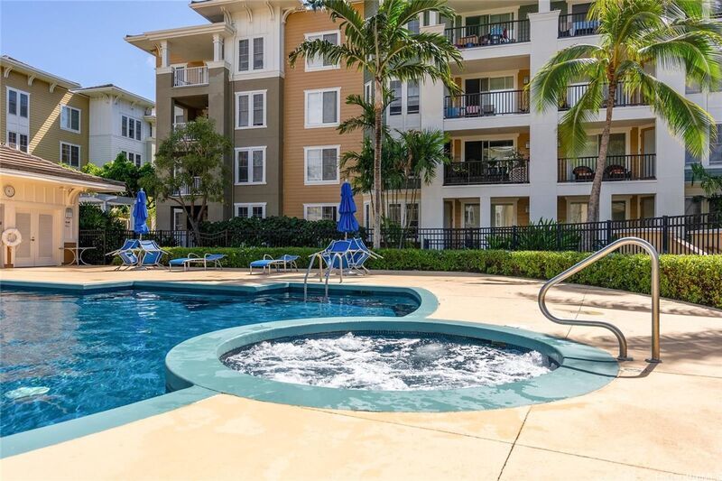 RARELY AVAILABLE 2 BD/2BA CONDO UNIT WITH 2 PARKING STALLS - COLONY AT THE PENINSULA property image