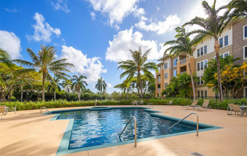 RARELY AVAILABLE 2 BD/2BA CONDO UNIT WITH 2 PARKING STALLS - COLONY AT THE PENINSULA property image