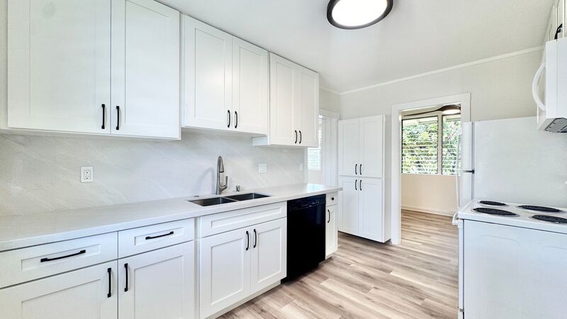 NEWLY RENOVATED 3 BEDROOM HOME IN KAILUA property image