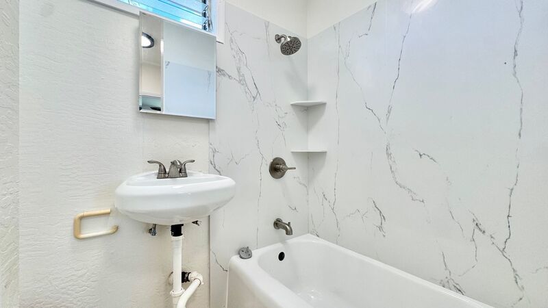 NEWLY RENOVATED 3 BEDROOM HOME IN KAILUA property image