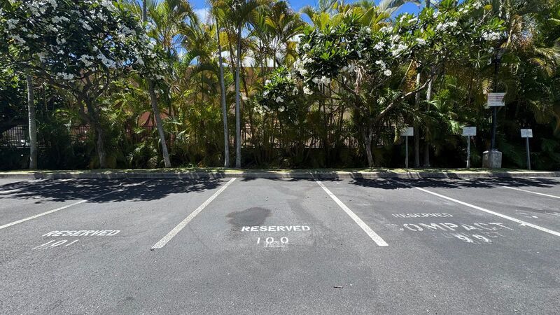 HIGHLY DESIRABLE 1 BEDROOM UNIT WITH 2 PARKING! - KA MALANAI property image