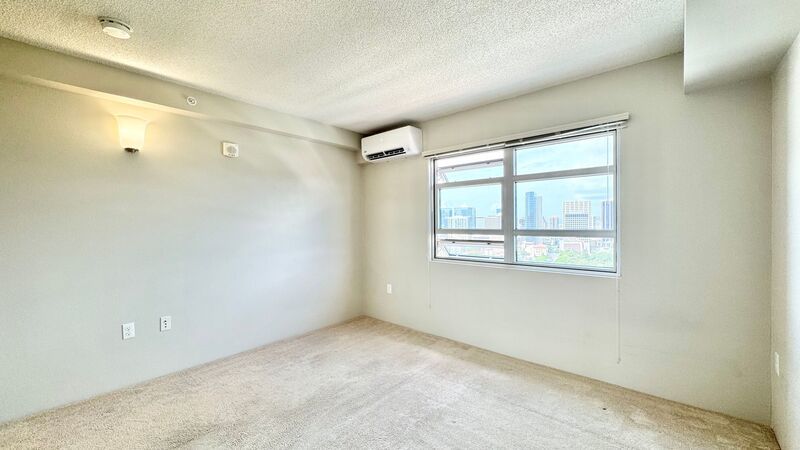 1 BEDROOM CONDO UNIT IN HIGHLY DESIRABLE KAKAAKO property image